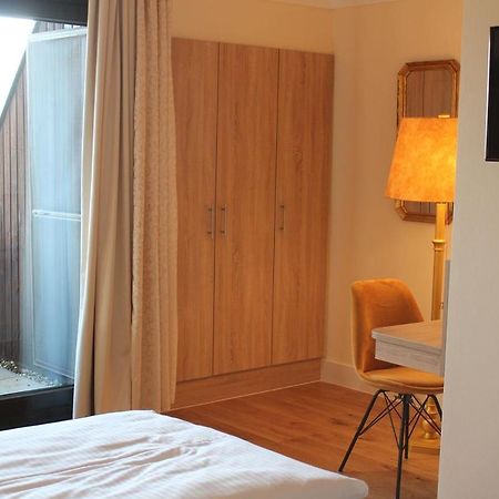 Burghotel Schoene Aussicht Bauer Gmbh Winnenden Eksteriør bilde