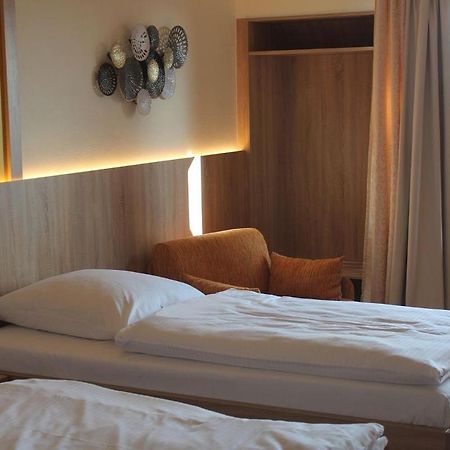 Burghotel Schoene Aussicht Bauer Gmbh Winnenden Eksteriør bilde